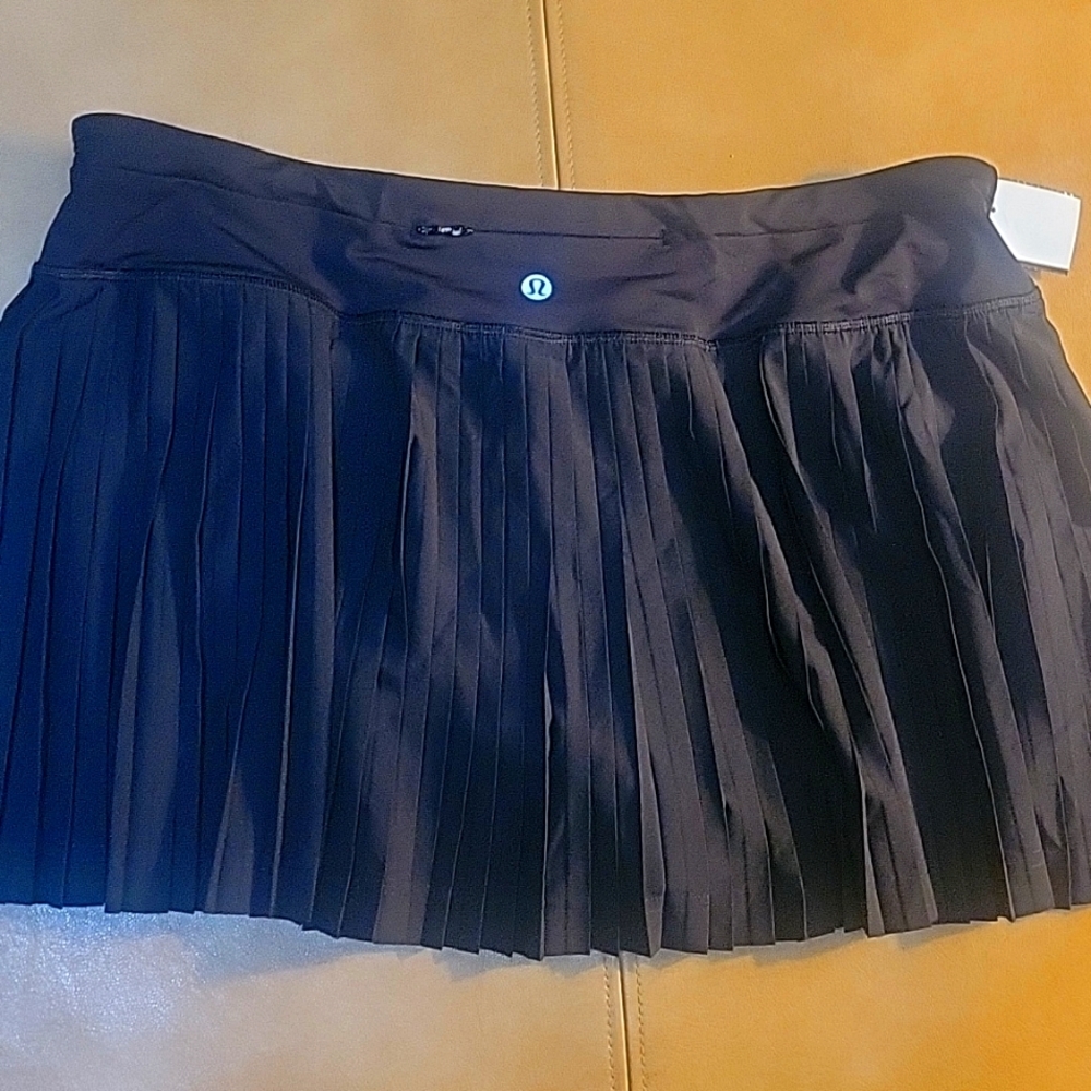 Lululemon Women’s Skort short skirt Black Pleated Skirt swim walk